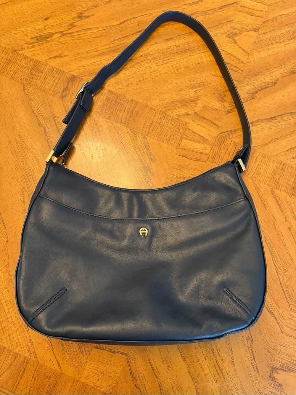 Vintage Etienne Aigner Black Leather Shoulder Bag